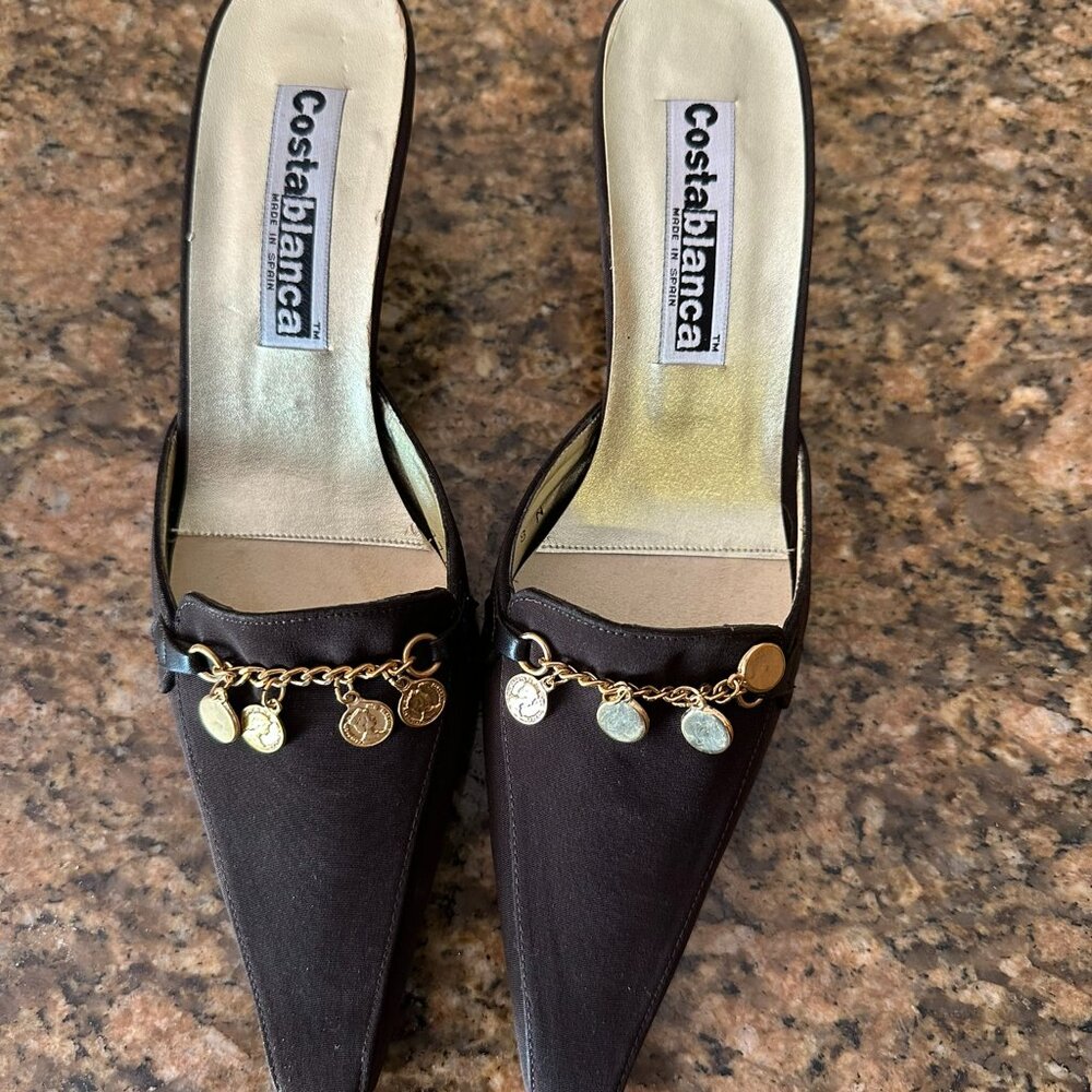 COSTA BLANCA!UNIQUE Brown GENUINE SUEDE chain DETAIL SLIDES, HEELS! SZ 8N NWOT
